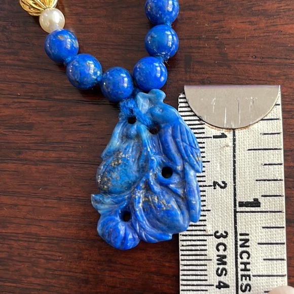 Natural lapis lazuli freshwater pearl necklace with rose gold clasp - Picture 9 of 10